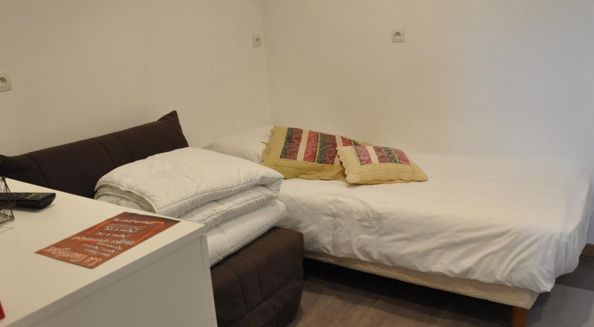 Hôtel Les Mimosas Bormes-les-Mimosas Habitación foto