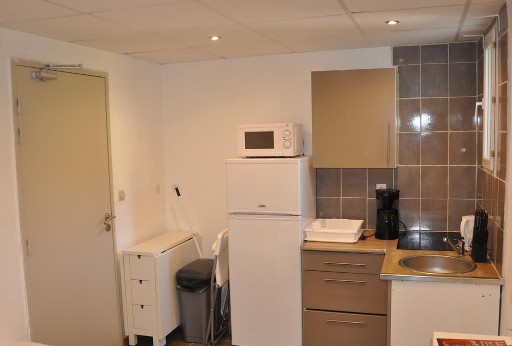 Hôtel Les Mimosas Bormes-les-Mimosas Habitación foto