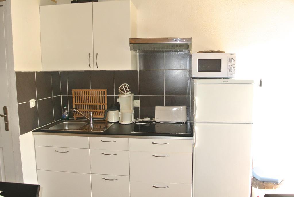 Hôtel Les Mimosas Bormes-les-Mimosas Habitación foto